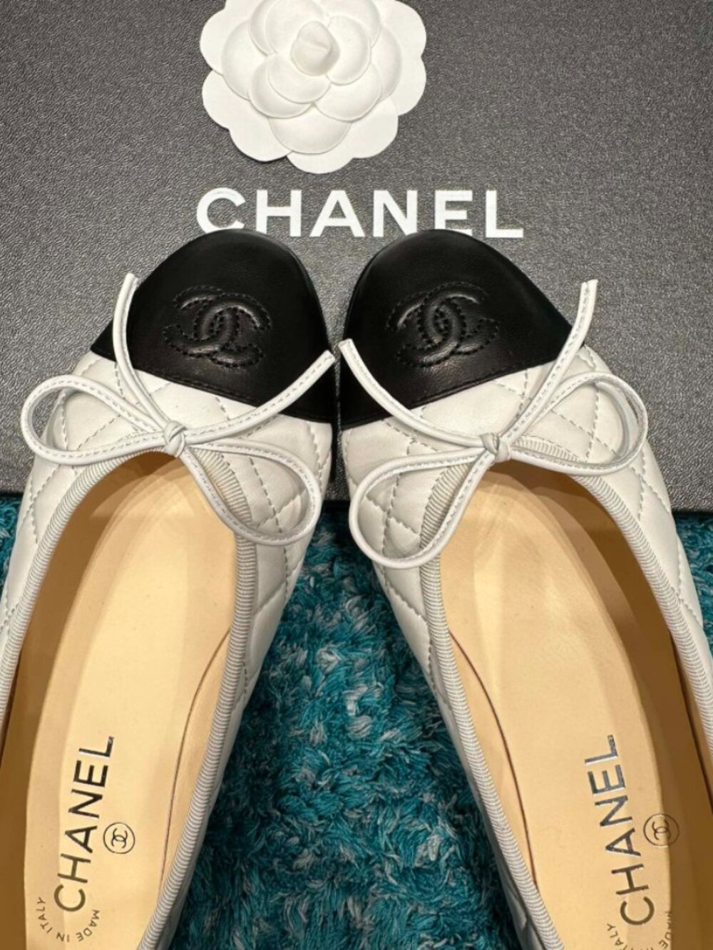 CHANEL Two-Tone Ballerina Ballet Flats - Picture 7 of 9